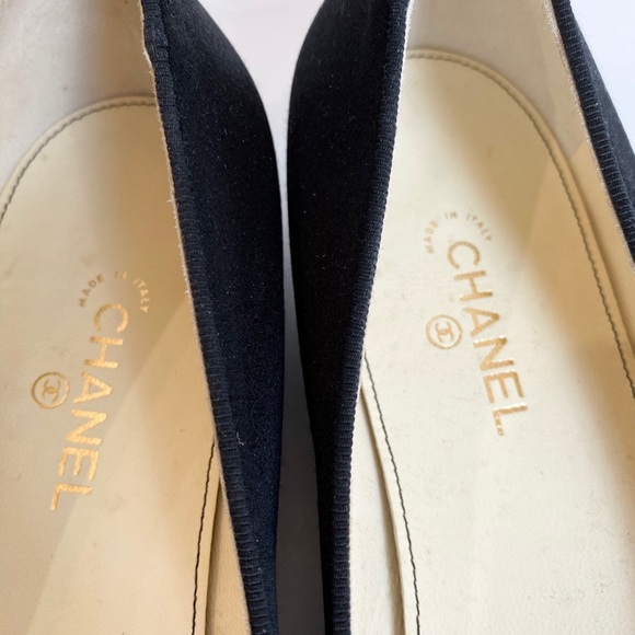 ✨SOLD✨Authentic CHANEL Bow Flats / Black Gold - Picture 3 of 8